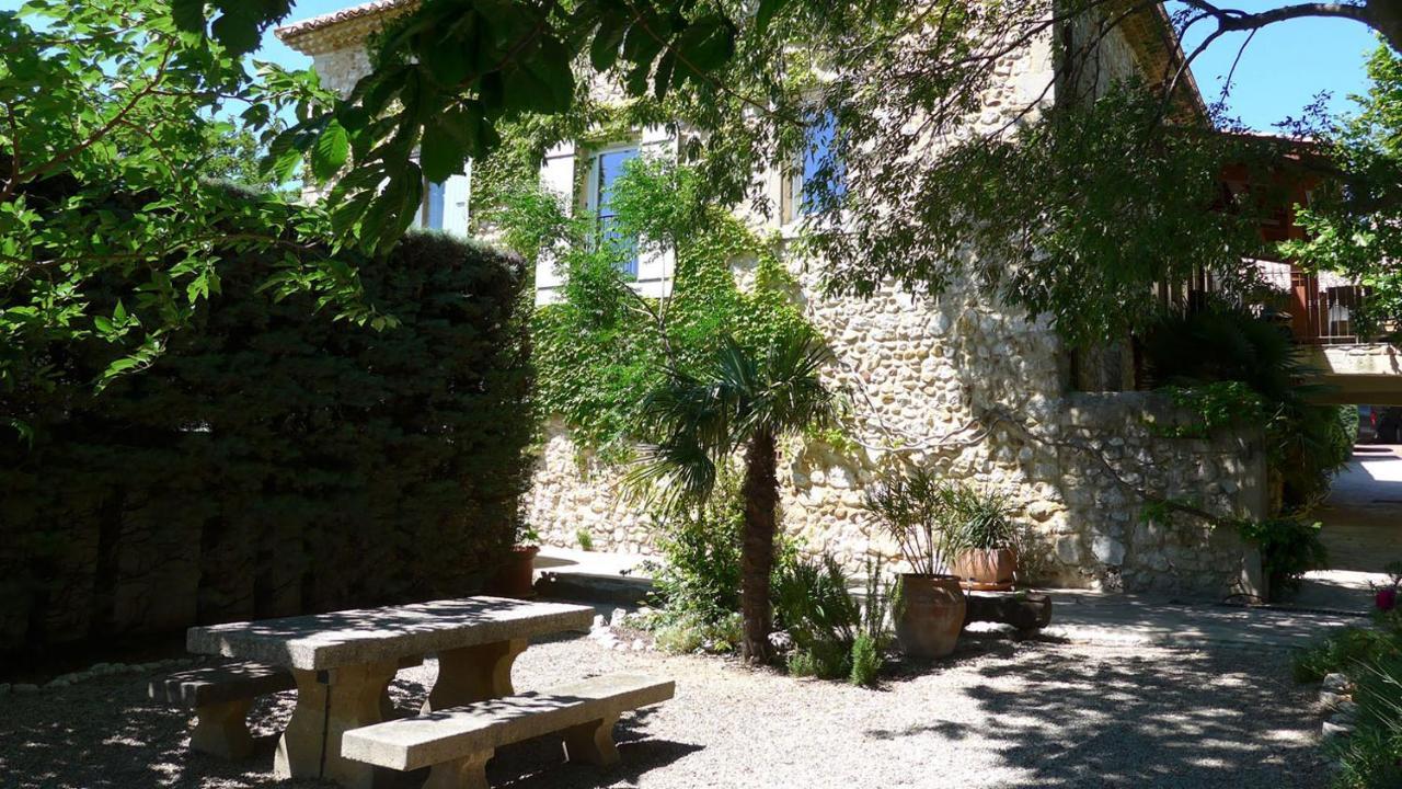 Gites Au Chateau Des Estubiers Les Granges-Gontardes Exterior foto